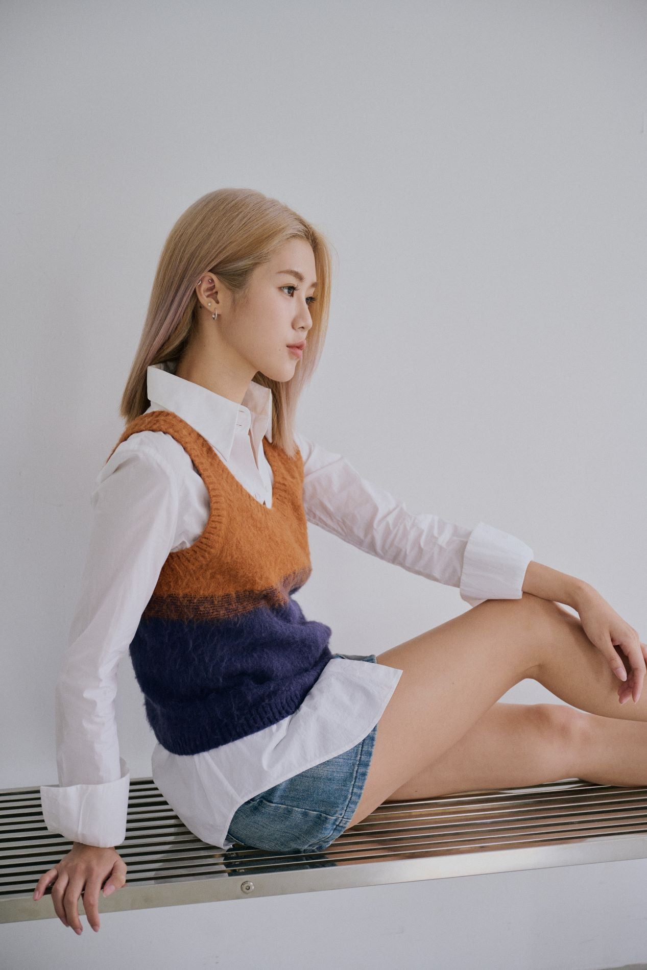 *new* vintage knitted sleeveless top