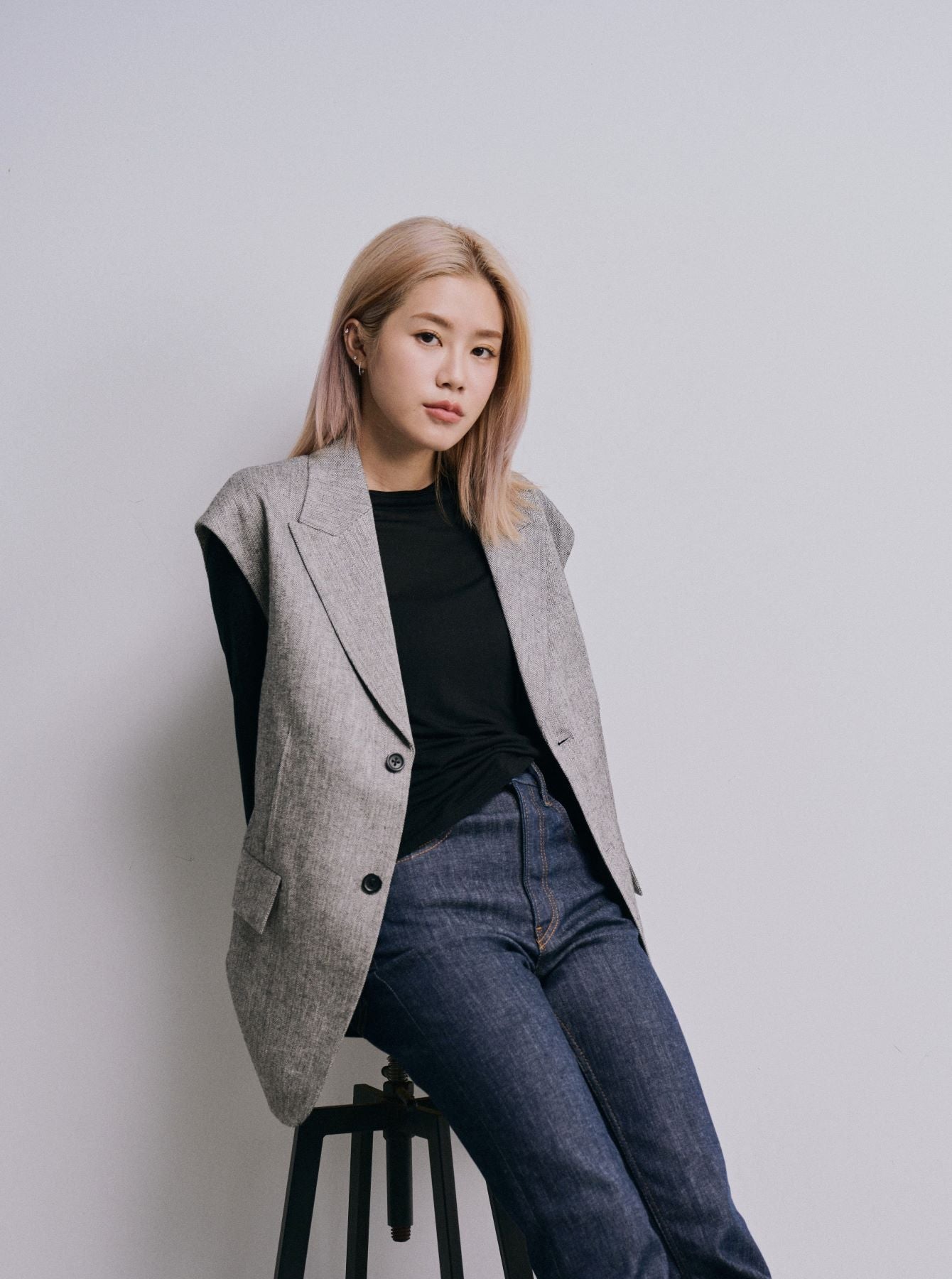 sleeveless blazer
