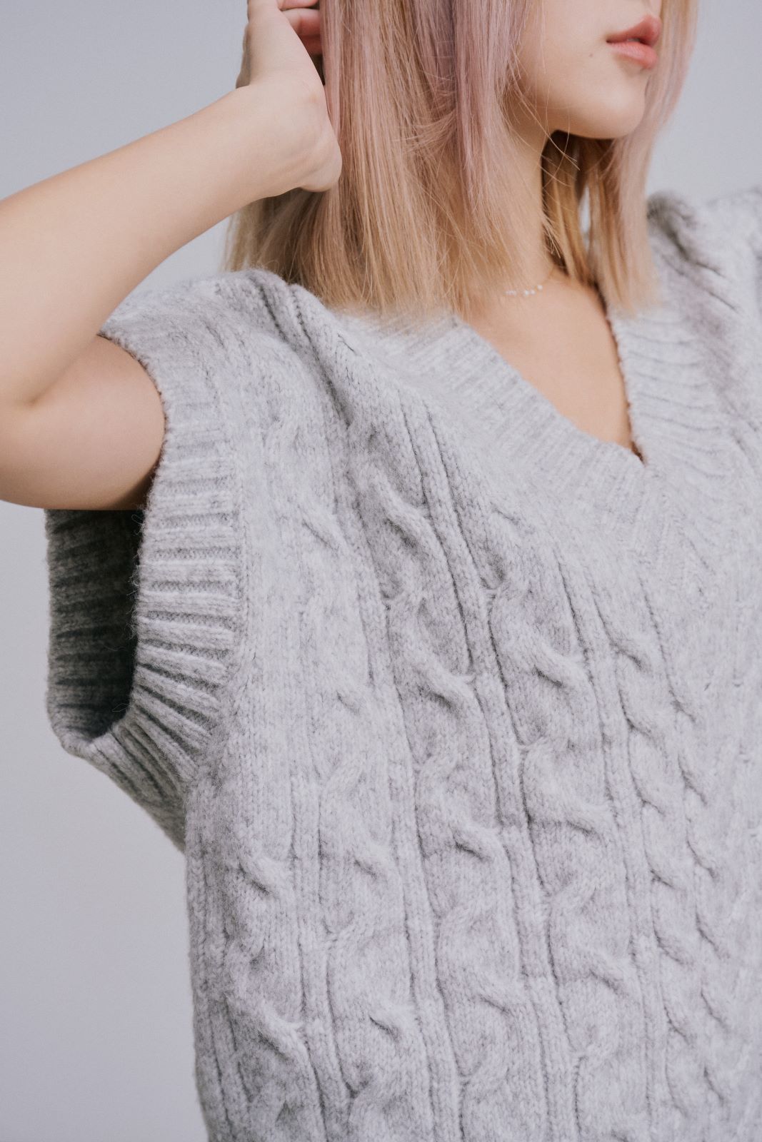 cable knitted longline v-neck top