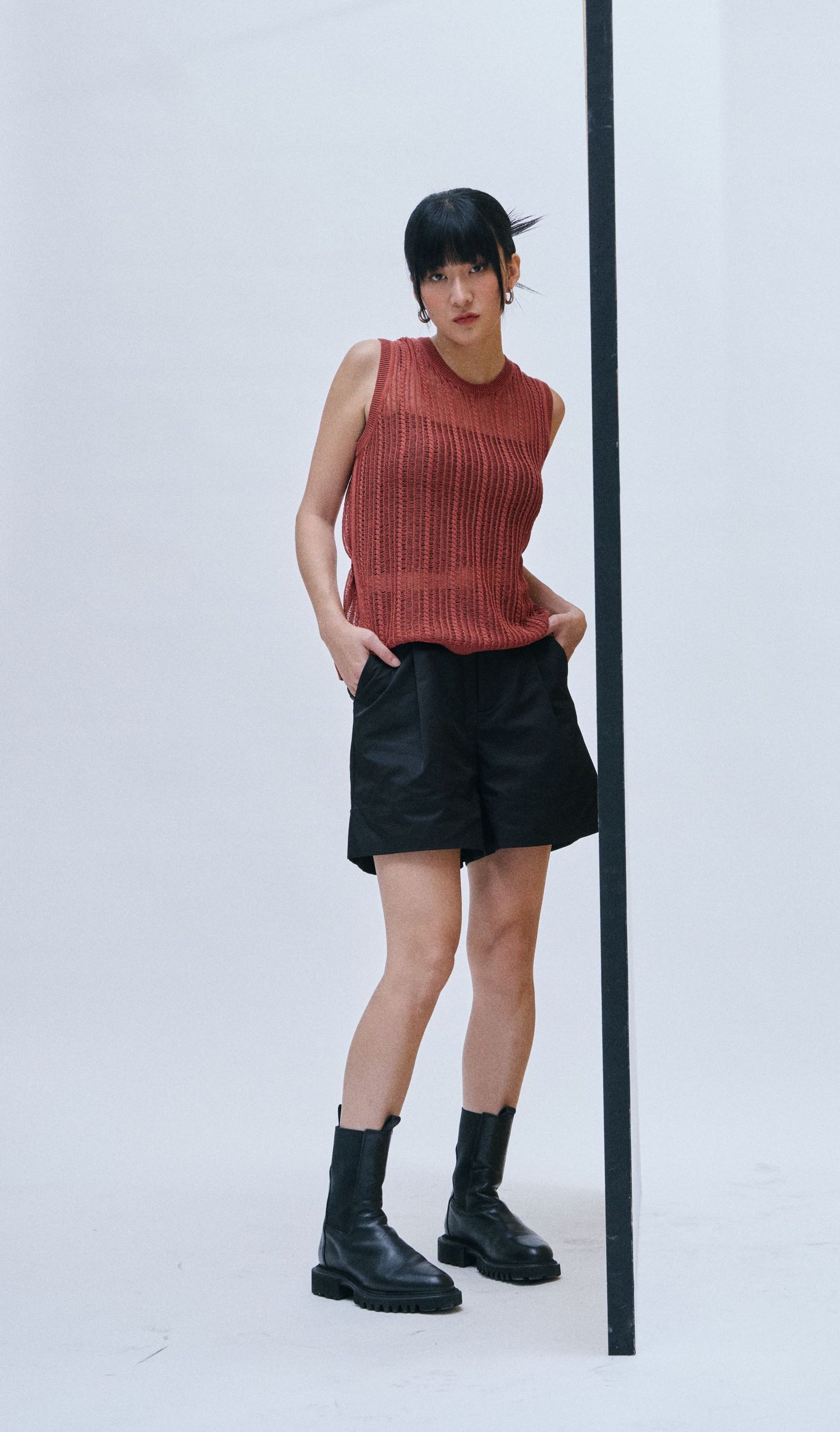 sleeveless knitted vest