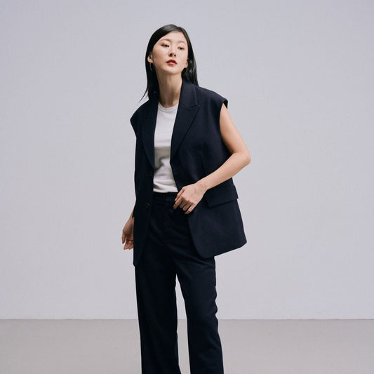 sleeveless blazer