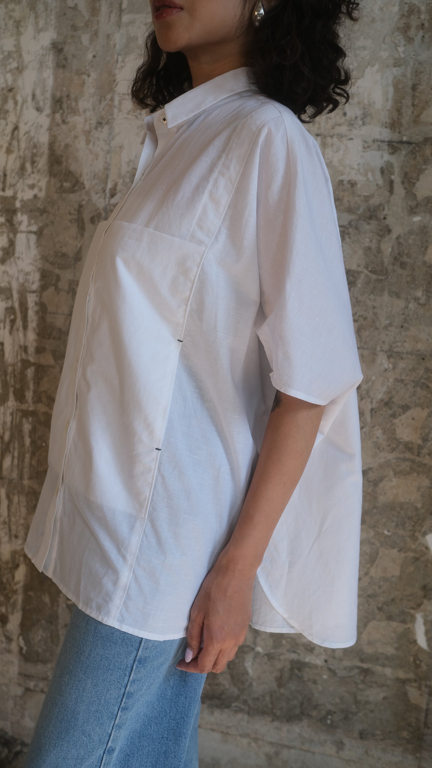 relaxed-fit cotton shirt