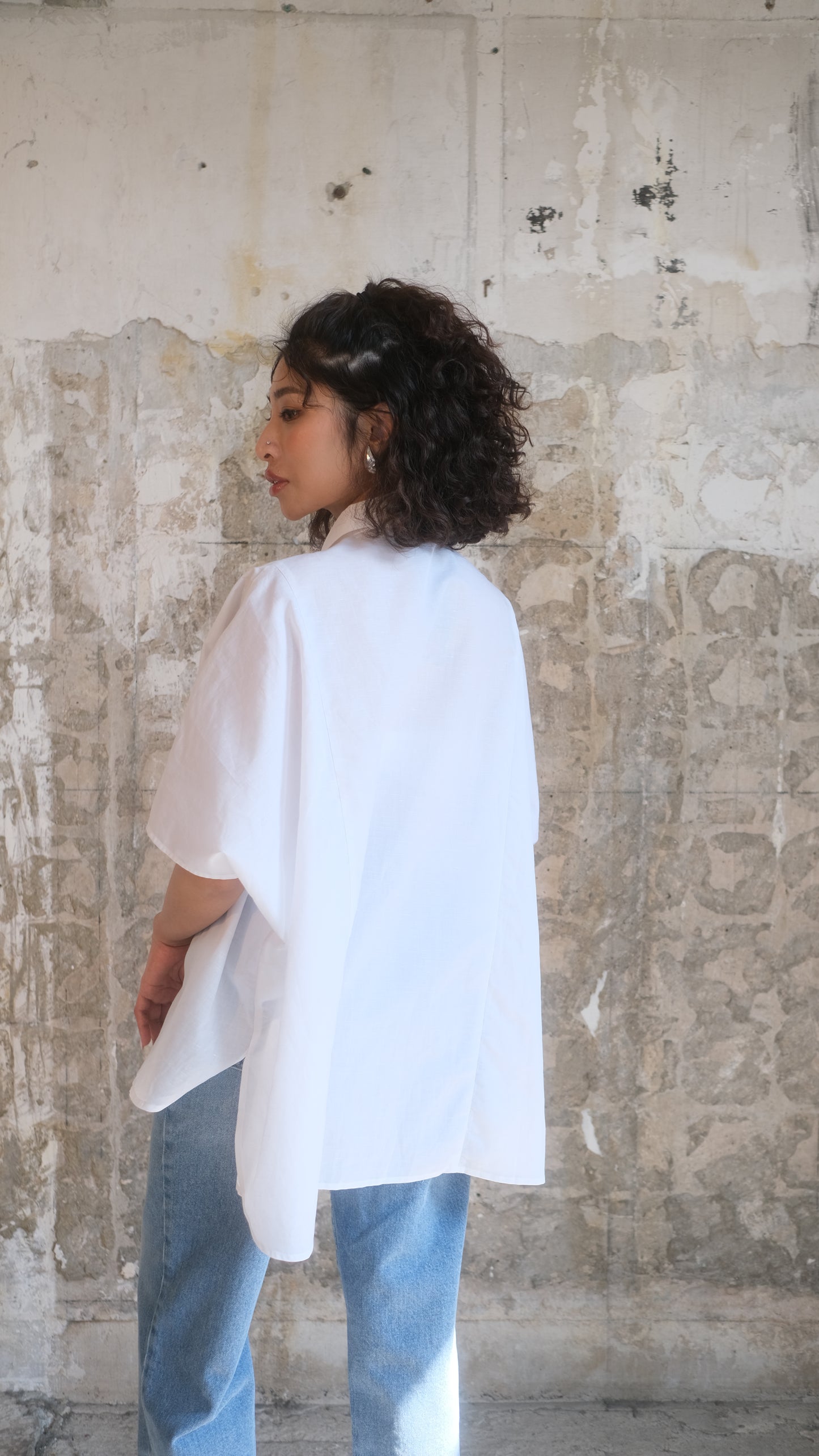 relaxed-fit cotton shirt